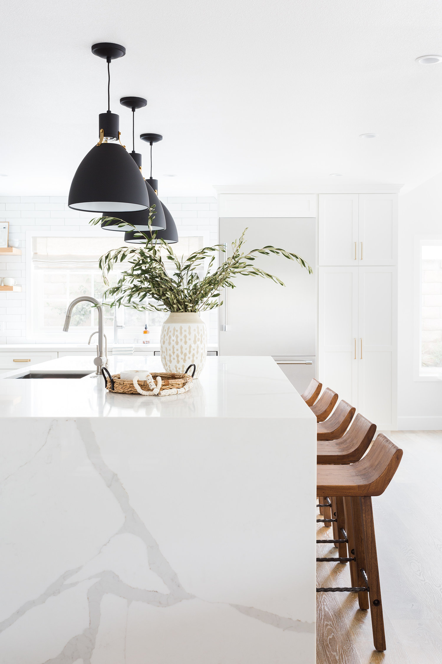 9 Simple Tips for Styling Your Kitchen Counters - ZDesign At Home